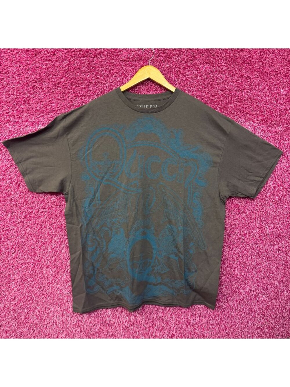 Queen A Night at the Opera Album Zodiac Crest Band Tee 3XL